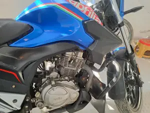 এপ্রিলিয়া এফএক্স ২০২৩ ব্লু