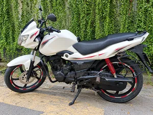 Suzuki GS 2015 White