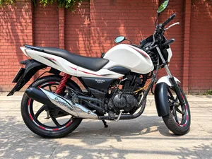Suzuki GS 2015 White