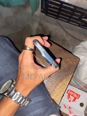 রিয়েলমি ১২৮ জিবি সবুজ