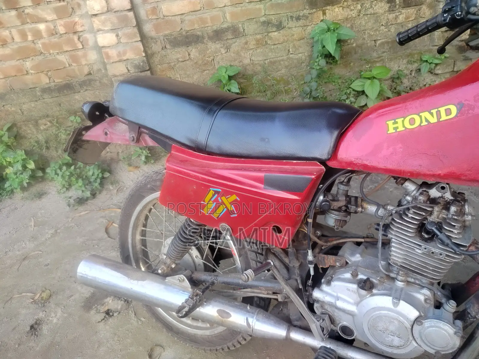 বাজাজ ১৯৯৬ রেড