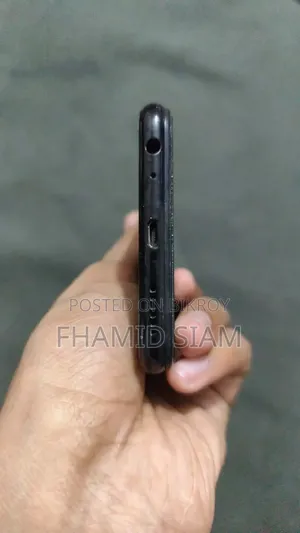 Vivo Y11 32 GB Red