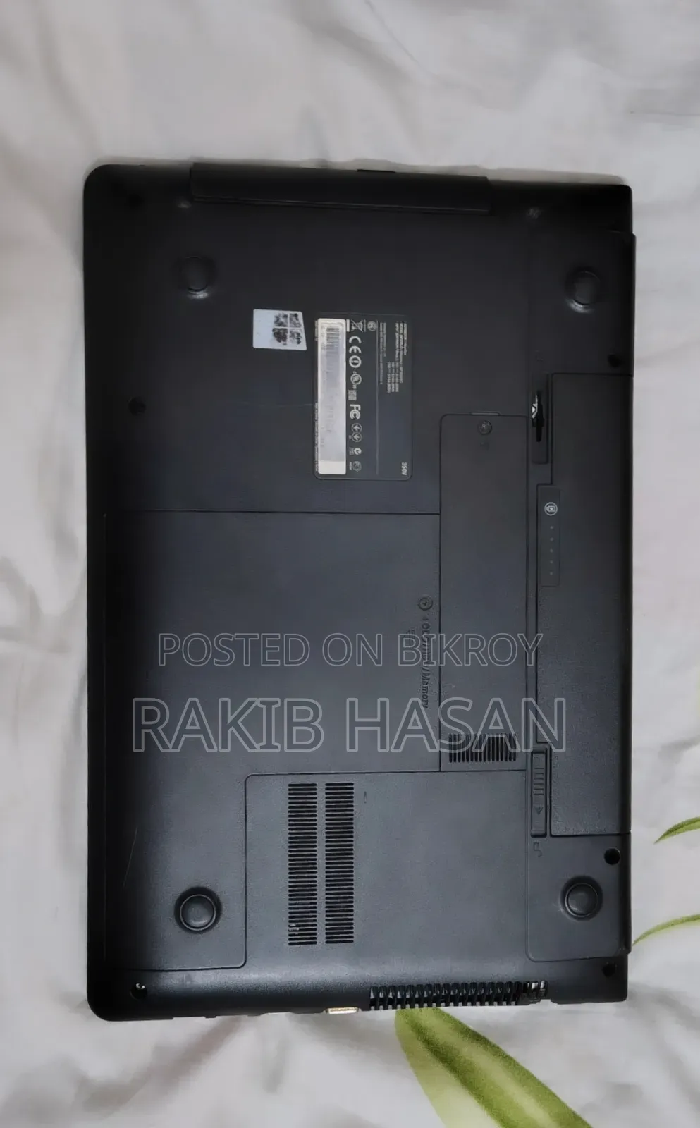 ল্যাপটপ স্যামসাং এনপি৩৫০ভি৫সি ৬জিবি ইন্টেল কোর আই৫ এইচসিসি ২৫০জিবি