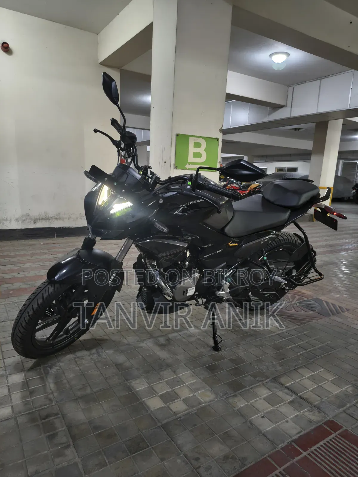 হিরো এক্সট্রিম ১২৫আর ২০২৬ ব্ল্যাক