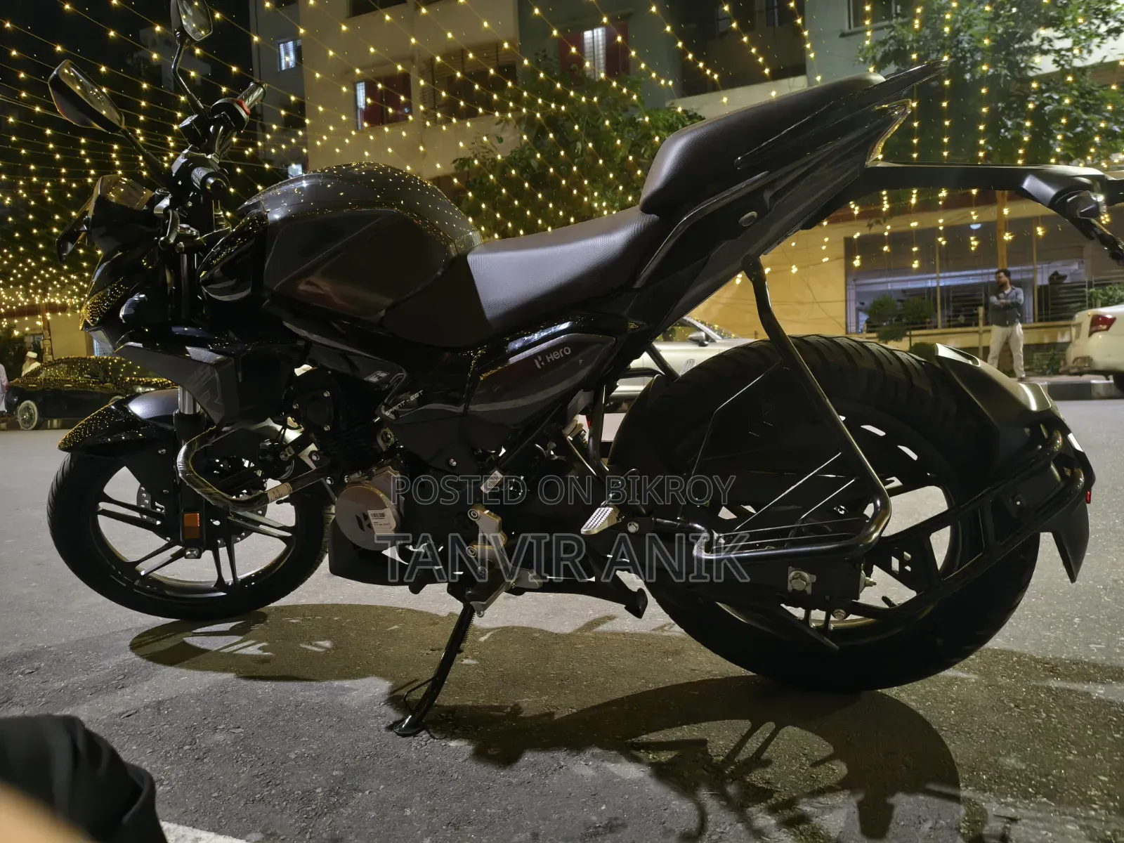 হিরো এক্সট্রিম ১২৫আর ২০২৬ ব্ল্যাক