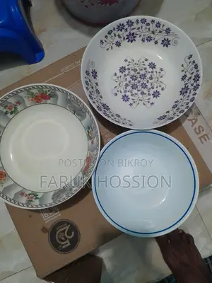 Urgent sale. Decorator goods. Glass plate 164,