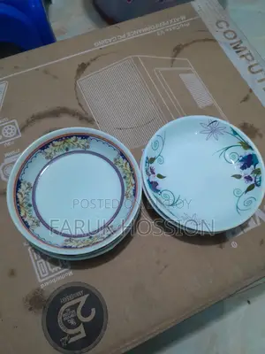 Urgent sale. Decorator goods. Glass plate 164,