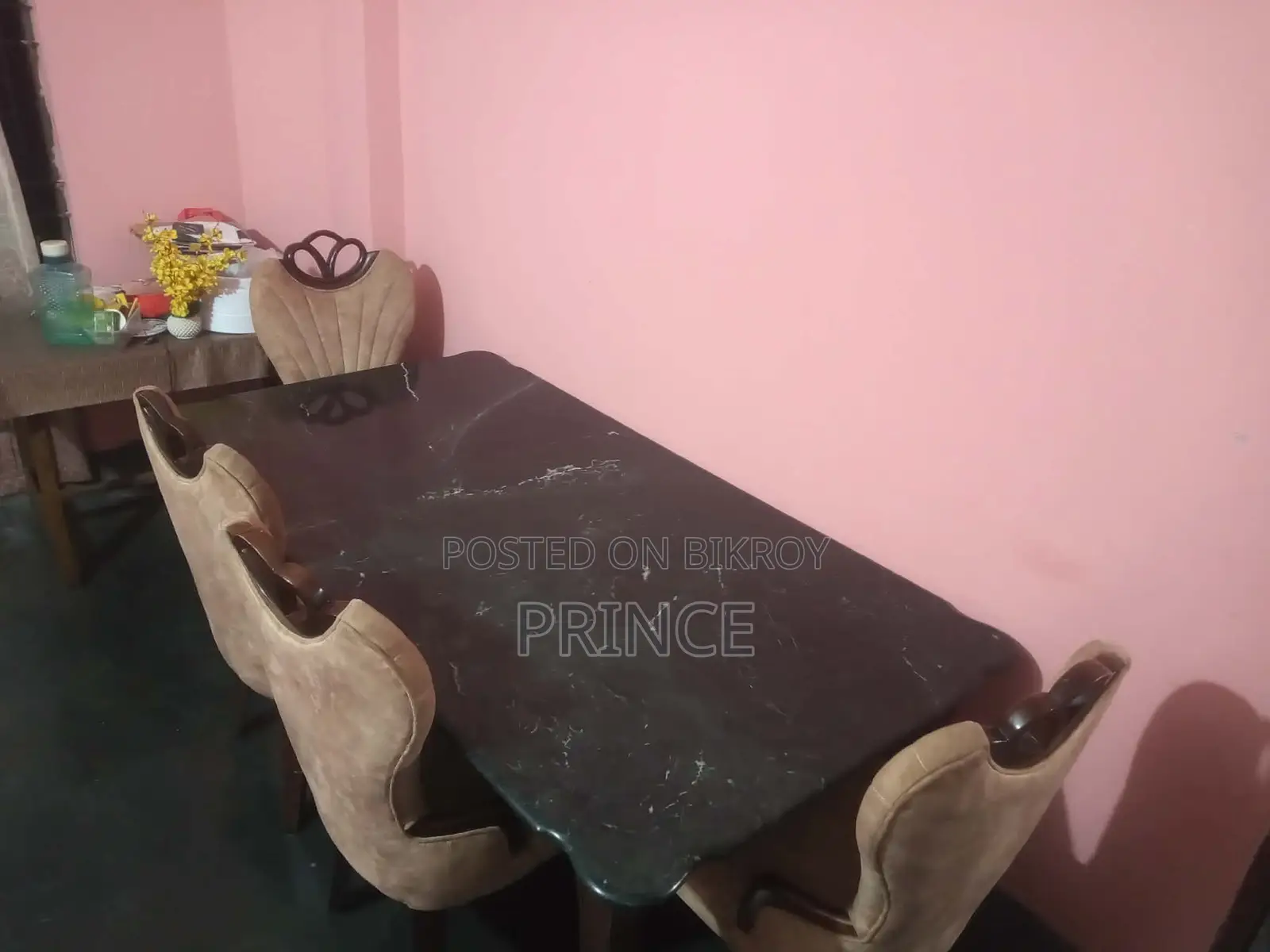 ডাইনিং টেবিল, গ্রানাইট টপ উইথ সিক্স চেয়ারস