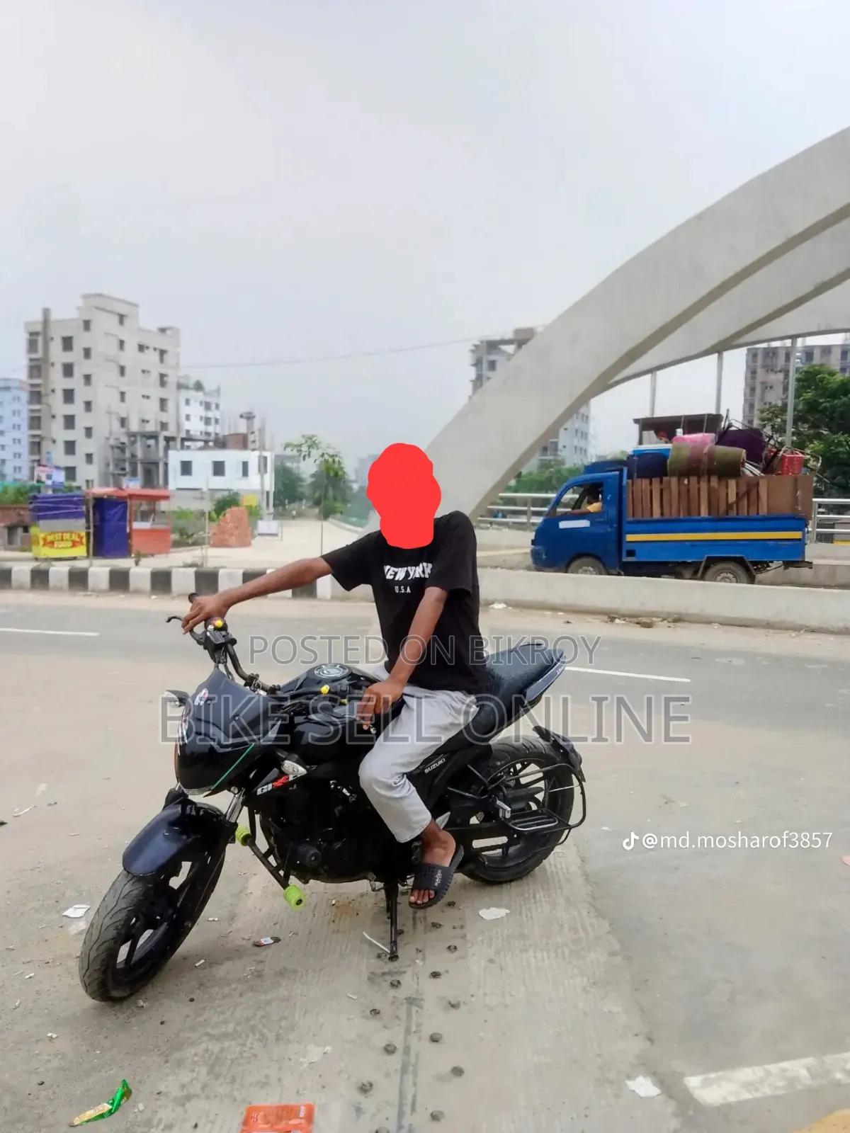 সুজুকি গিক্সার ২০২২ কালো