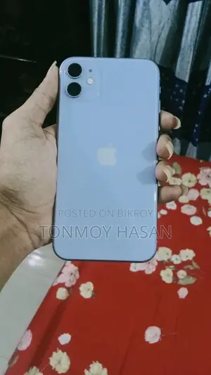 অ্যাপল আইফোন ১১ ৬৪ জিবি