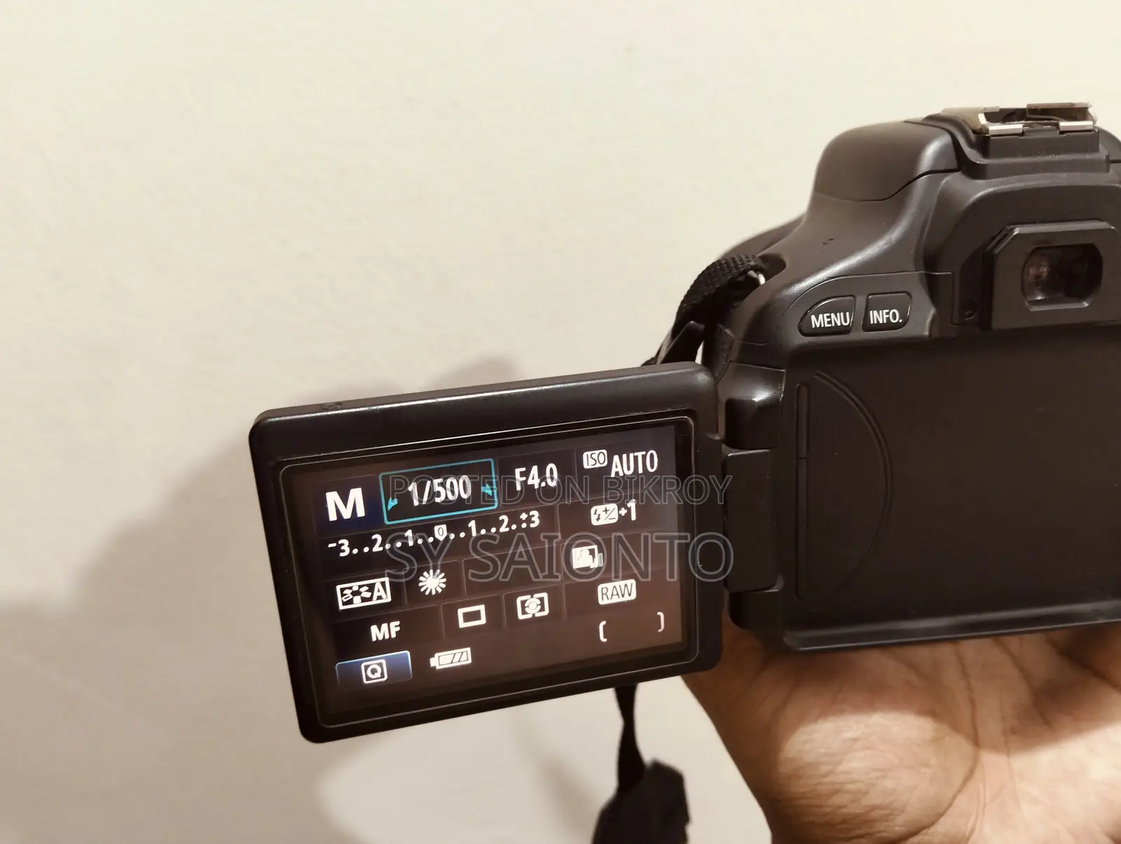 Canon EOS 600D ক্যামেরা টি সেল হবে সাথে 50mm প্রাইম লেন্স আছে।