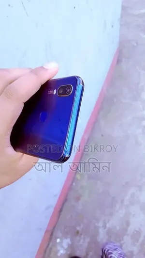 Vivo Y11 32 GB Blue