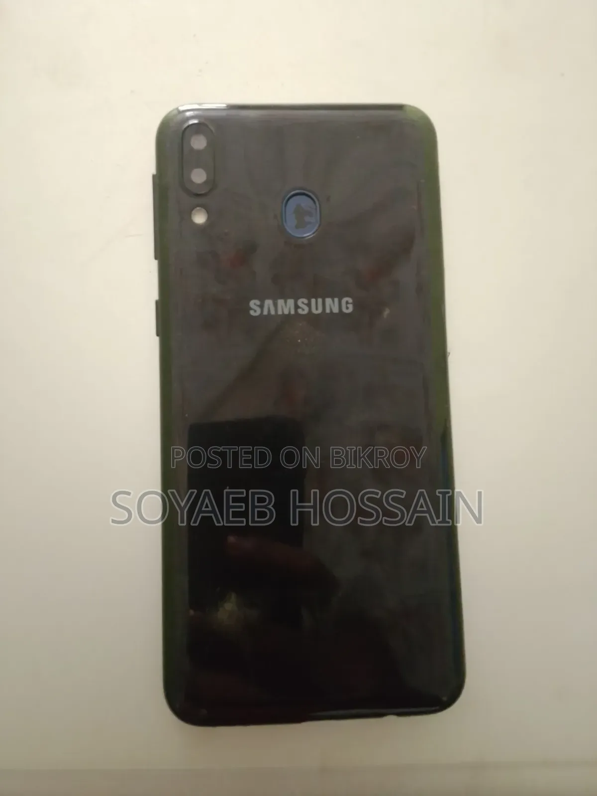Samsung Galaxy M20 32 GB Black
