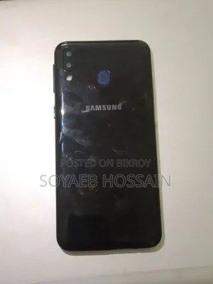 Samsung Galaxy M20 32 GB Black