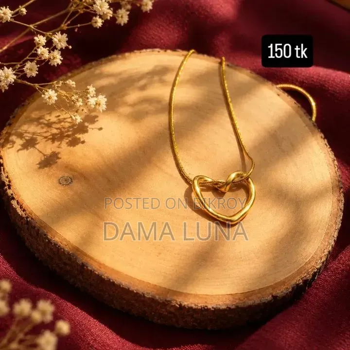 Dama Luna Jewellery Collection