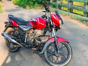 বাজাজ ডিসকভার ১১০ ২০২০ লাল