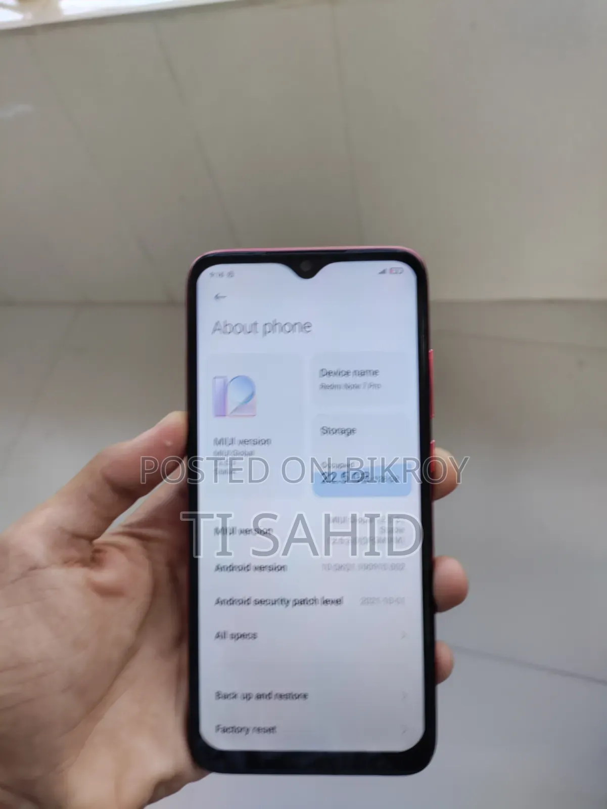 Mobile Phone 128 GB Red