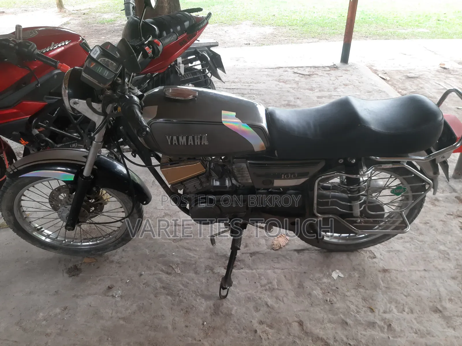 Yamaha 1980 Gray