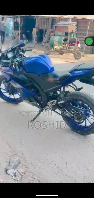 যামাহা আর১৫ ভি৩ ২০২২ নীল