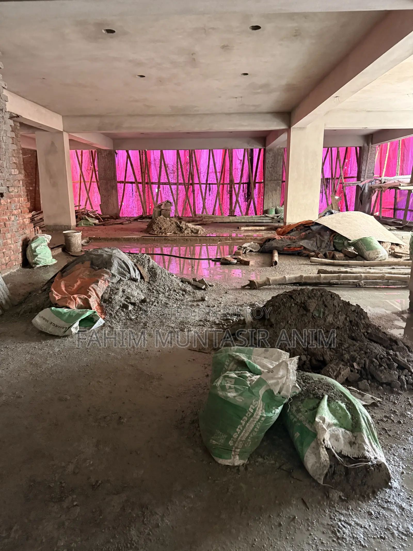 Commercial Space for Sale in Banasree!