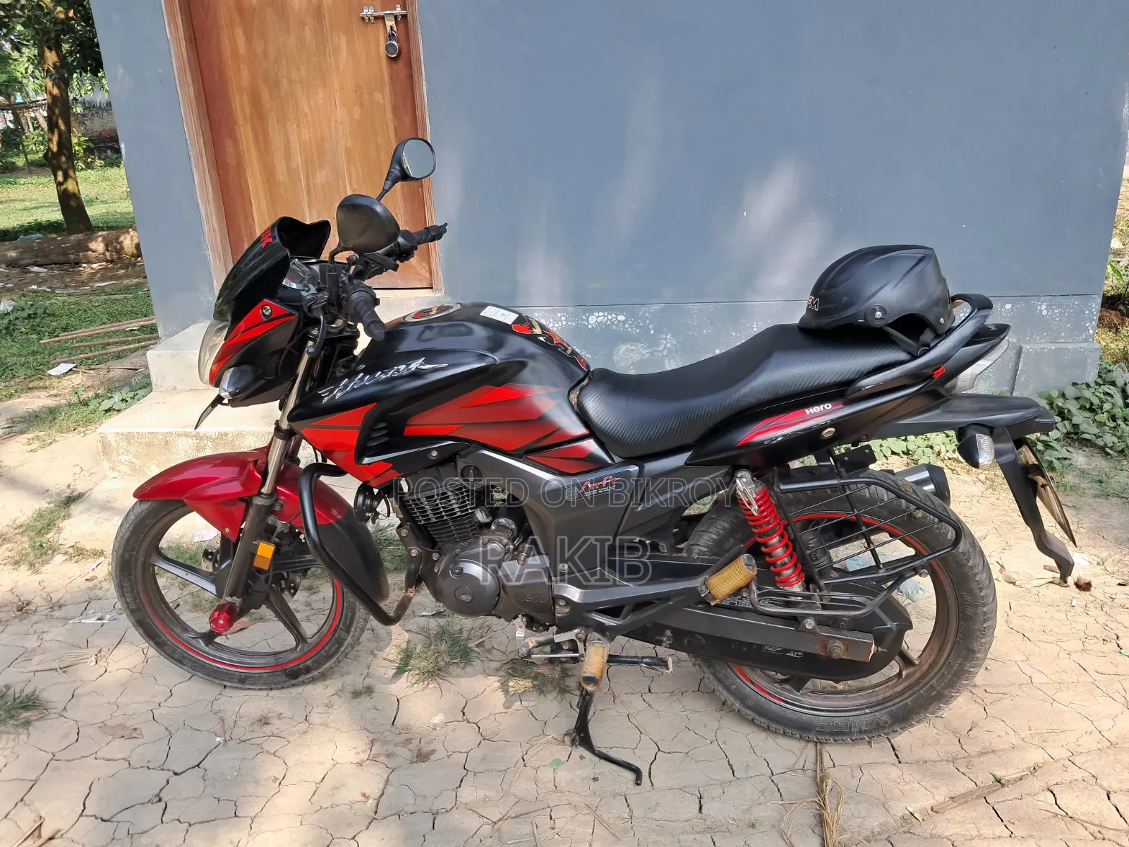 Hero Hunk 2022 Red