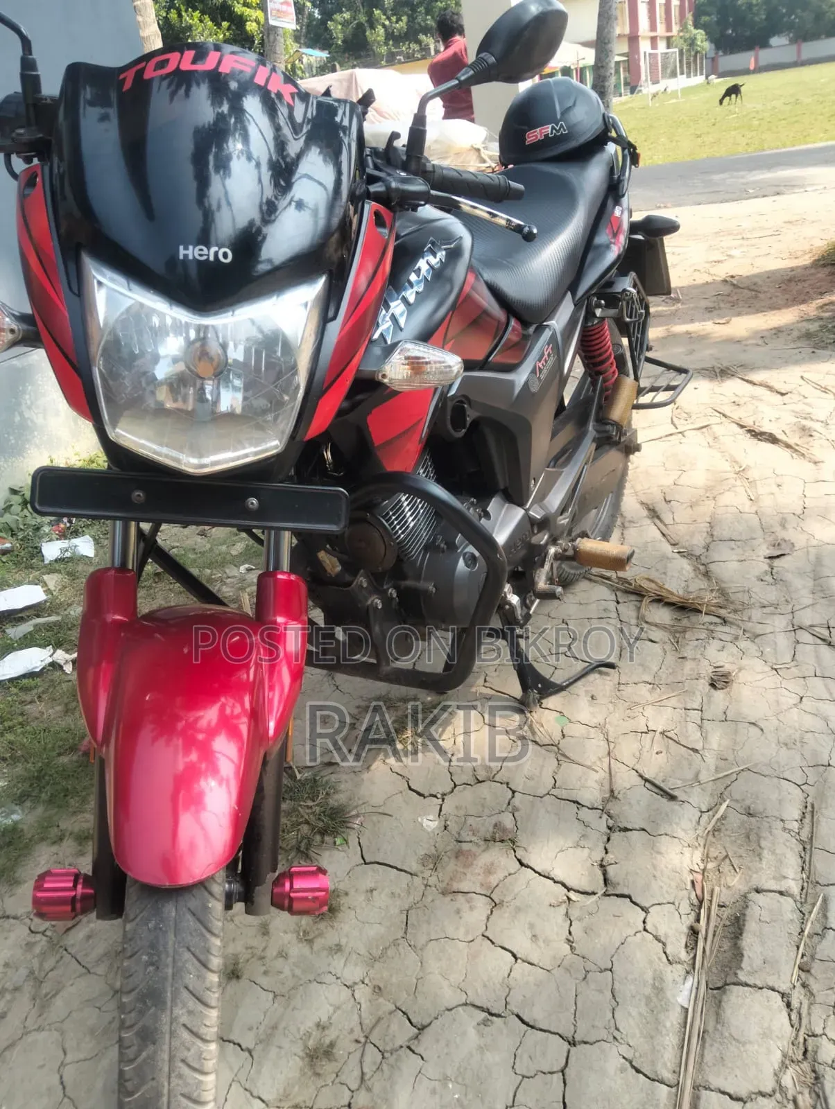 Hero Hunk 2022 Red