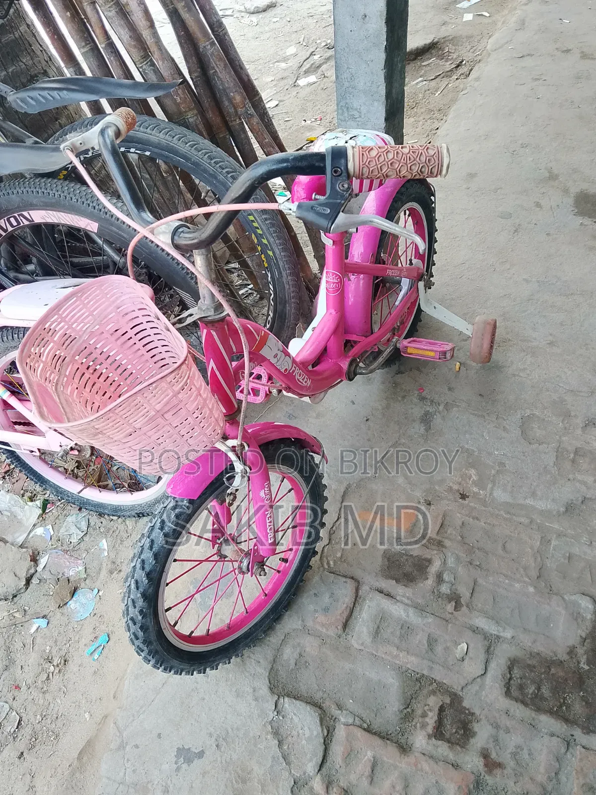 ভালো কন্ডিশন বেবিদের সাইকেল বিক্রি করা হবে