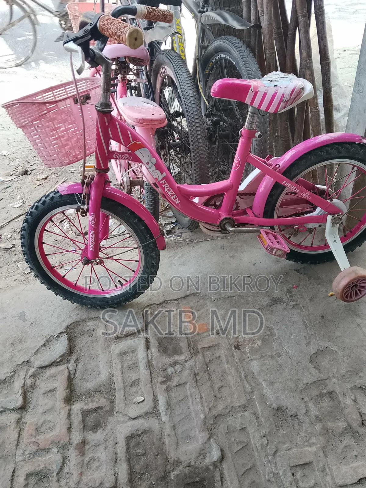 ভালো কন্ডিশন বেবিদের সাইকেল বিক্রি করা হবে