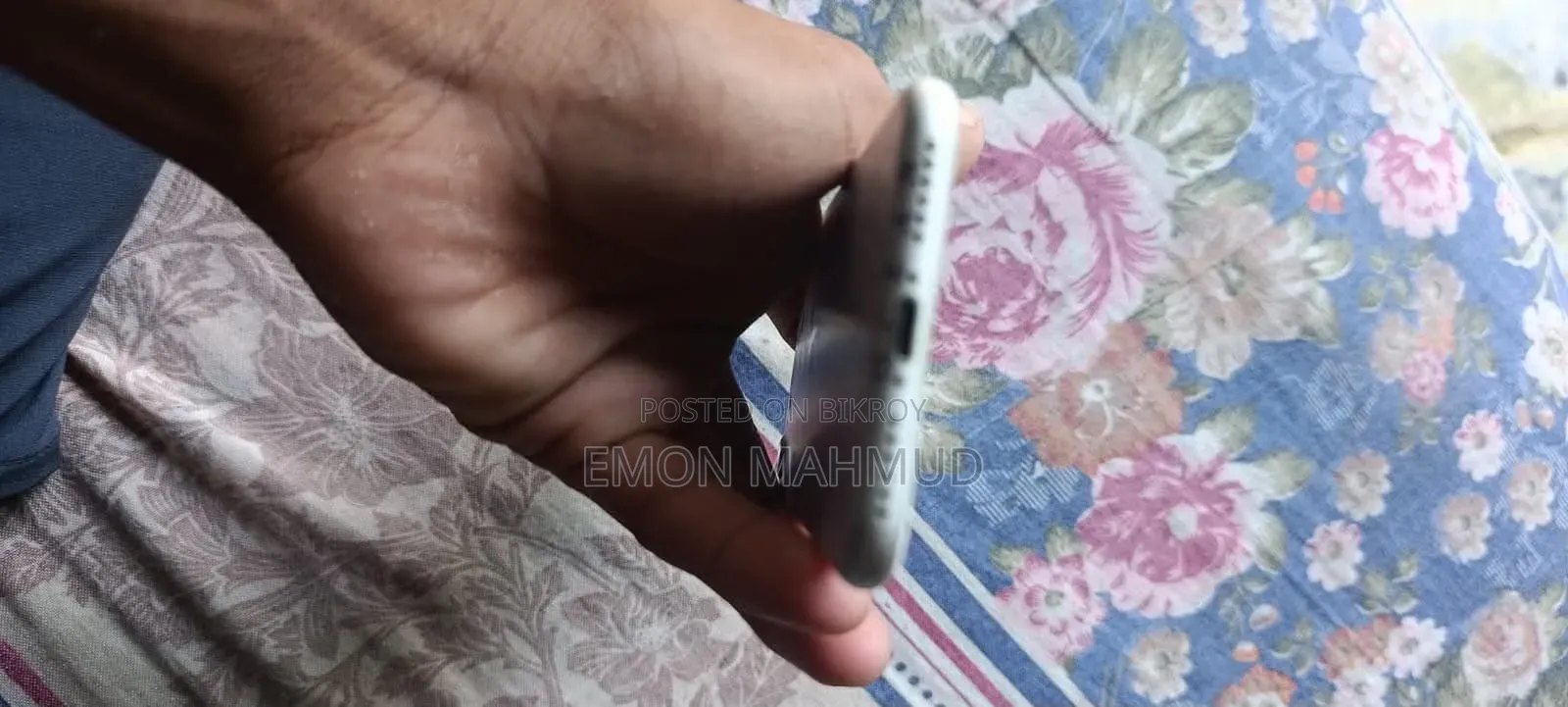 অ্যাপল আইফোন ৭ ৩২ জিবি সিলভার