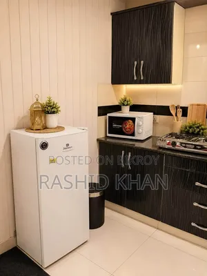 Furnished 3-bedroom Apartment in Dhaka Full Furnish, Bashundhara for rent