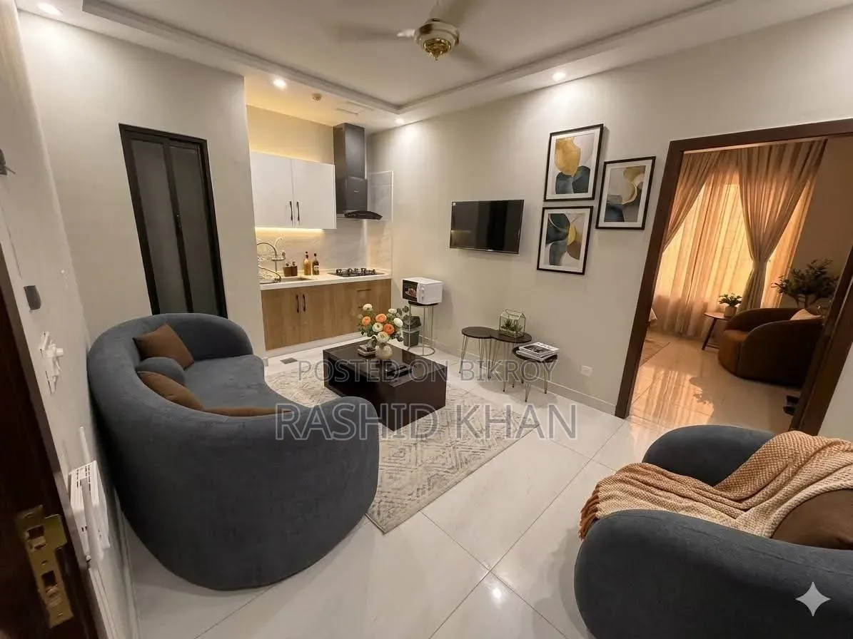 Furnished 3-bedroom Apartment in Dhaka Full Furnish, Bashundhara for rent