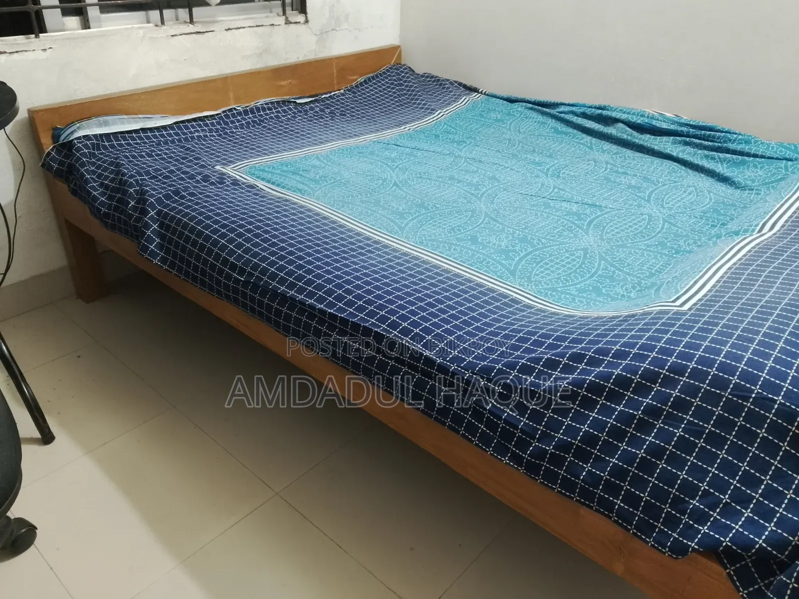 Iron Wood 5 Feet by 6 Feet Couple Bed