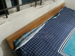 Iron Wood 5 Feet by 6 Feet Couple Bed
