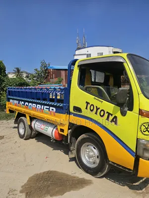 টয়োটা ডাইনা