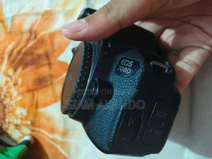Canon 700D