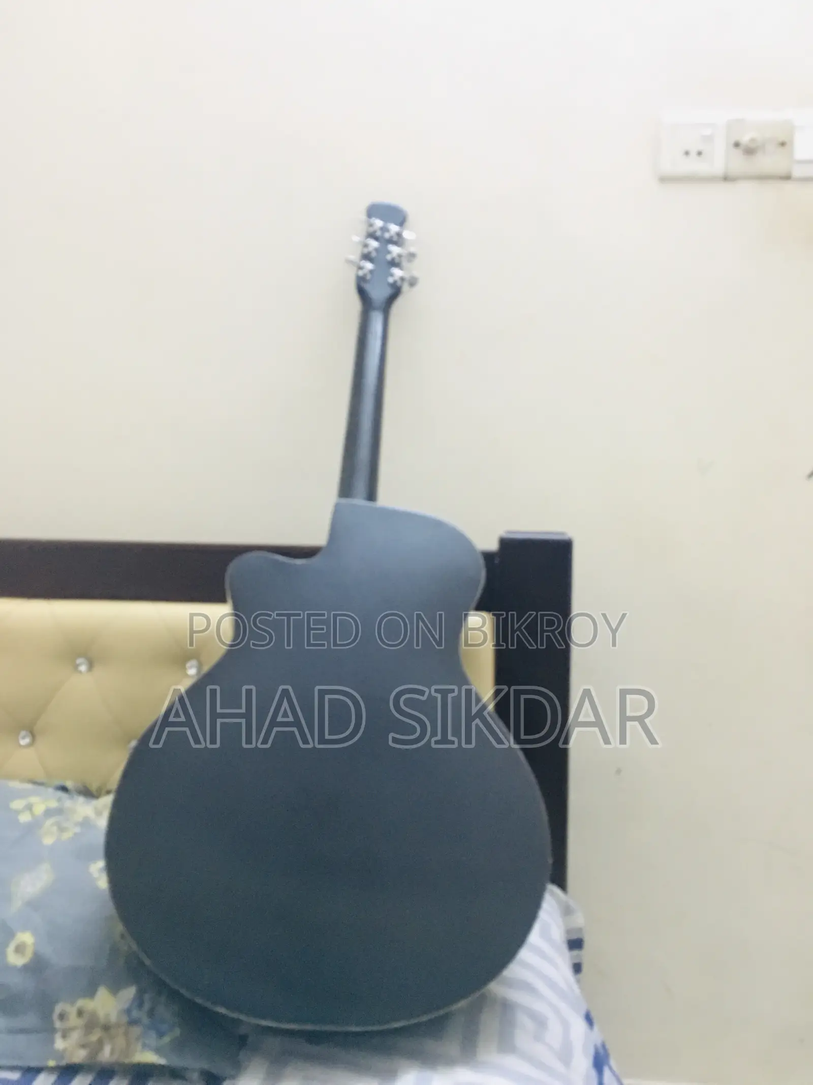 সিগনেচার গিটার