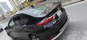 হোন্ডা গ্রেস ২০১৬ কালো