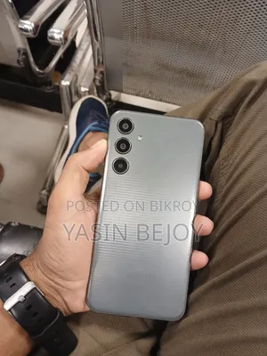 Samsung Galaxy M35 128 GB Gray