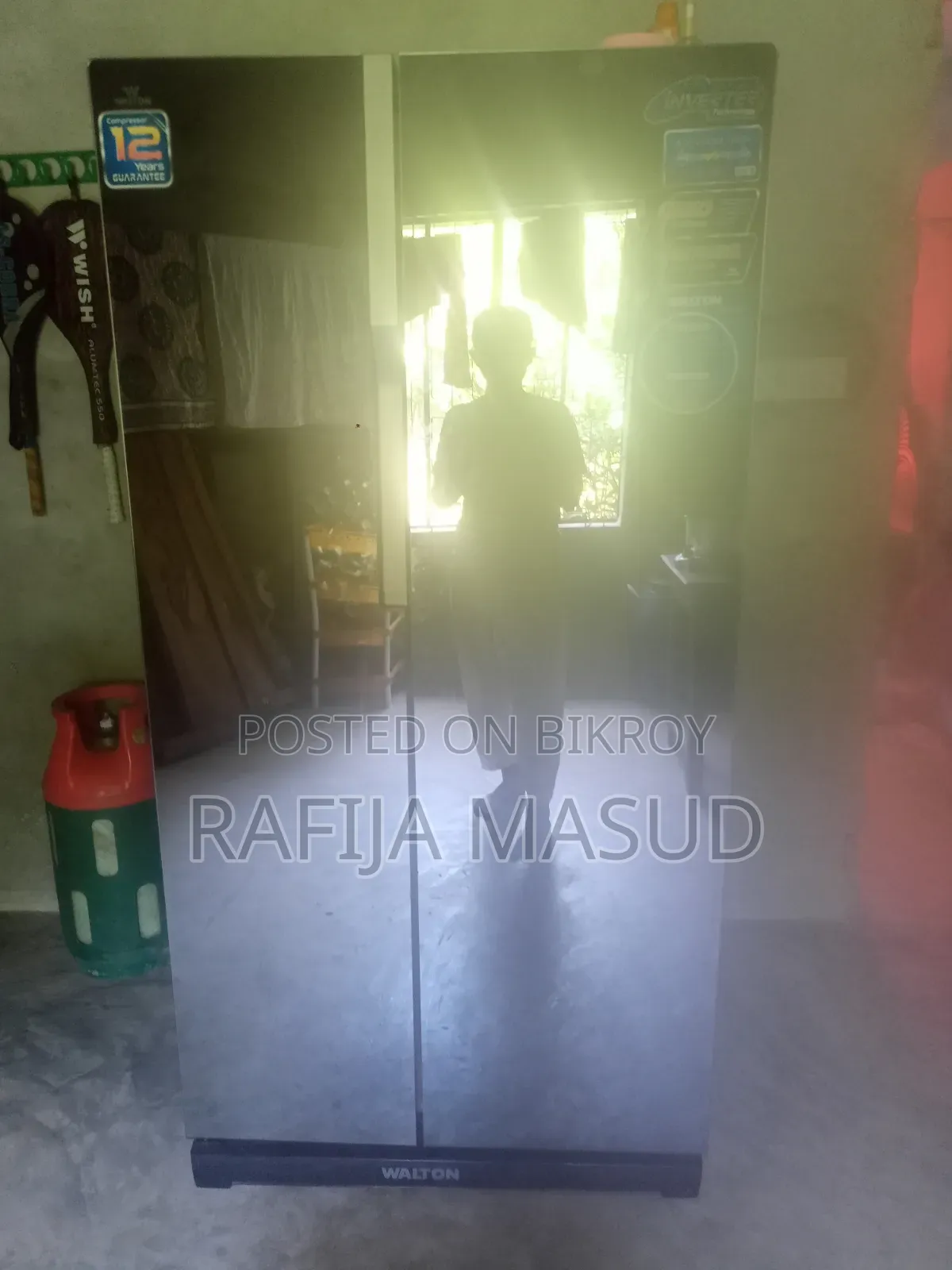 ওয়ালটন ফ্রিজ, চমৎকার অবস্থা, কোনো সমস্যা নেই।