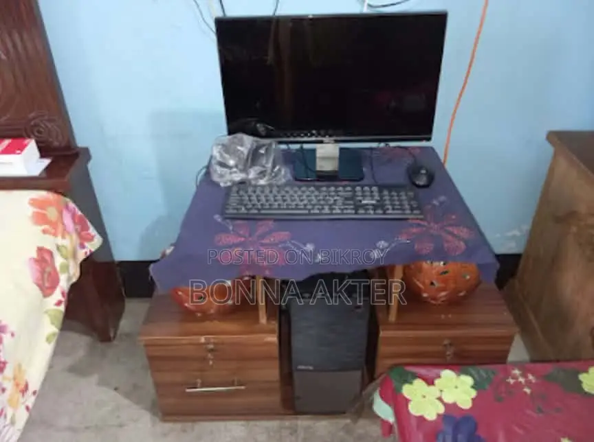 ডেস্কটপ কম্পিউটার Dell 8GB Intel Core i5 SSD 512GB