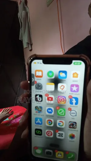 Apple iPhone X 64 GB Gray