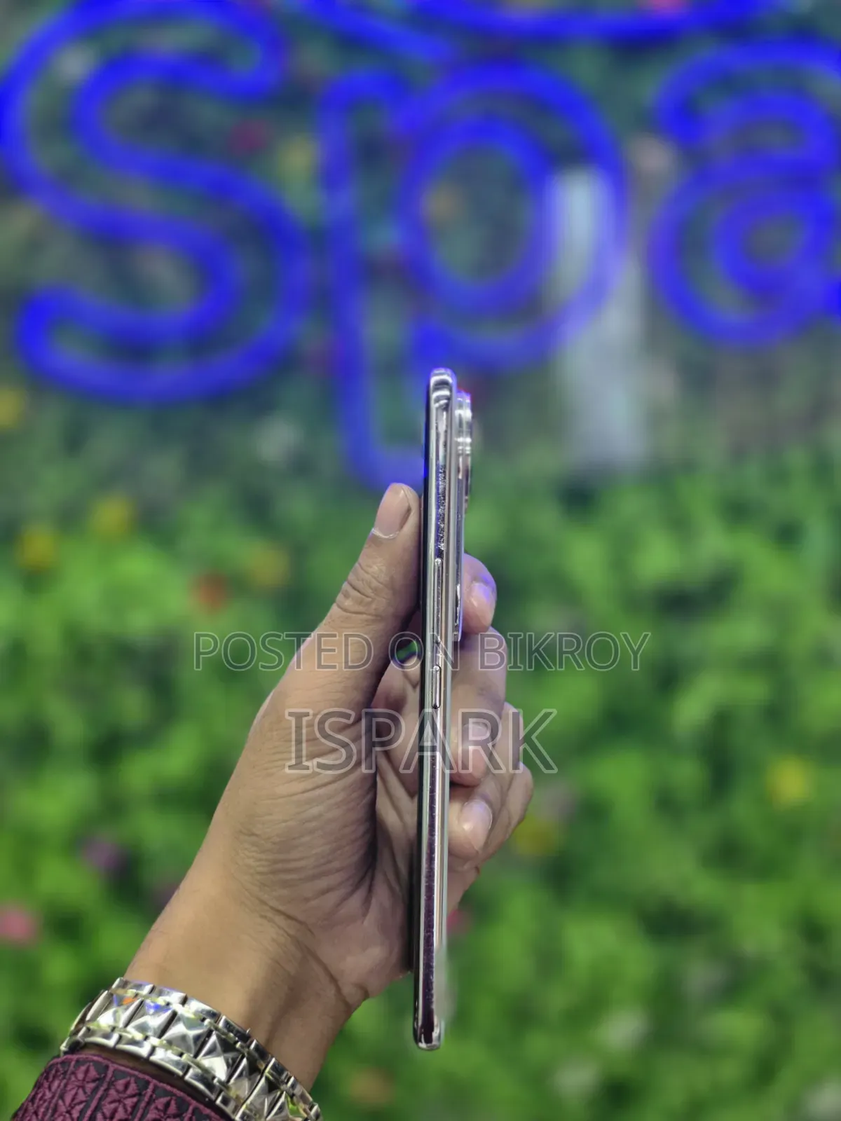Vivo V50e 128 GB Silver
