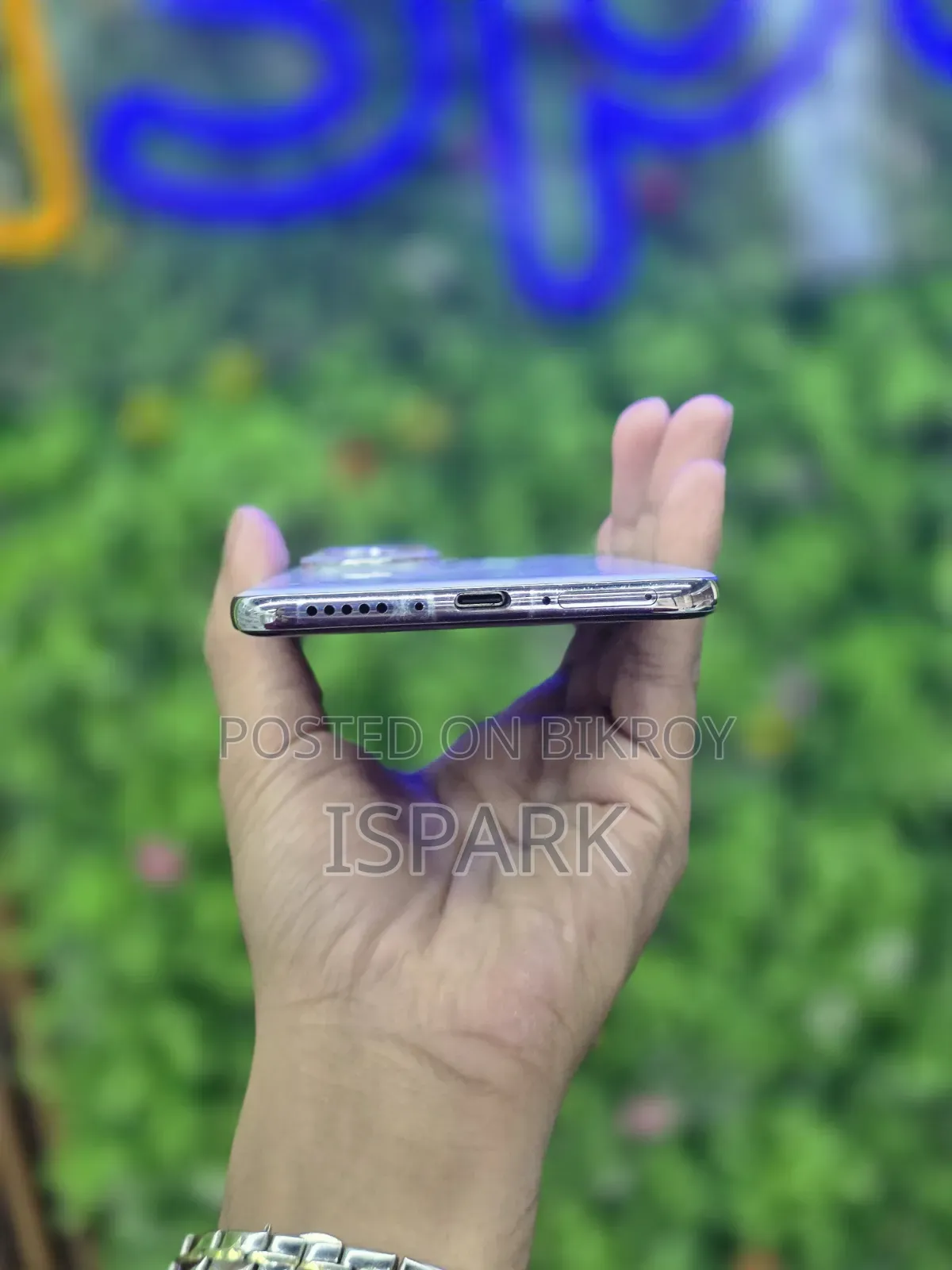 Vivo V50e 128 GB Silver