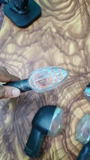 আর১৫ ভি৩ ব্যবহৃত ইন্ডিকেটর ৪টি