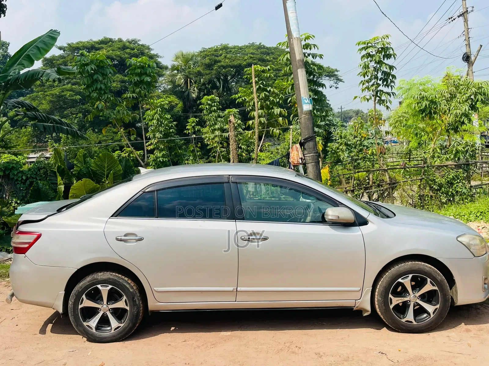 টয়োটা প্রিমিও ২০১০ সিলভার