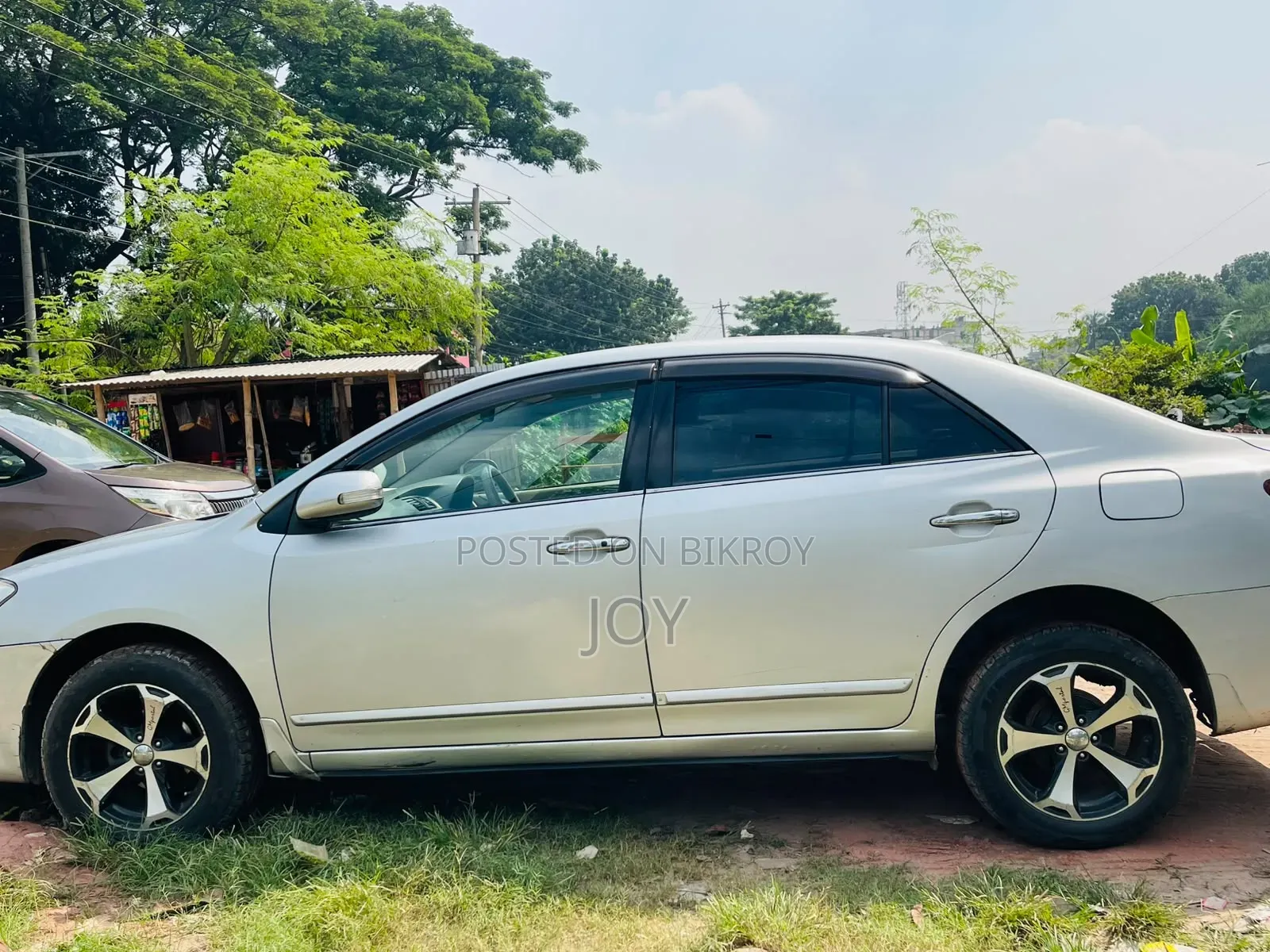 টয়োটা প্রিমিও ২০১০ সিলভার