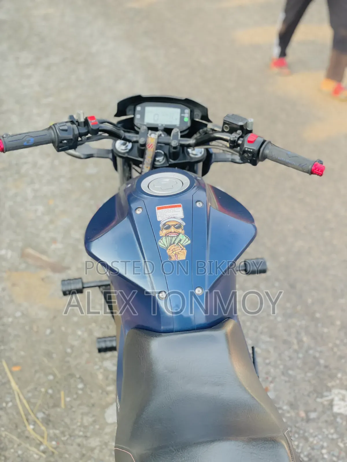 সুজুকি জিক্সার ২০২৪ ব্লু