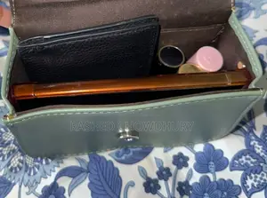 Elegant Ladies’ Handbag | Premium PU Leather | Gift From Canada