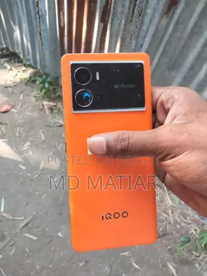 iQOO 256 GB Orange