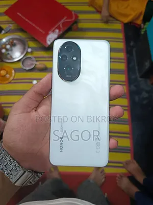 নতুন অনার ২০০ ২৫৬ জিবি সাদা